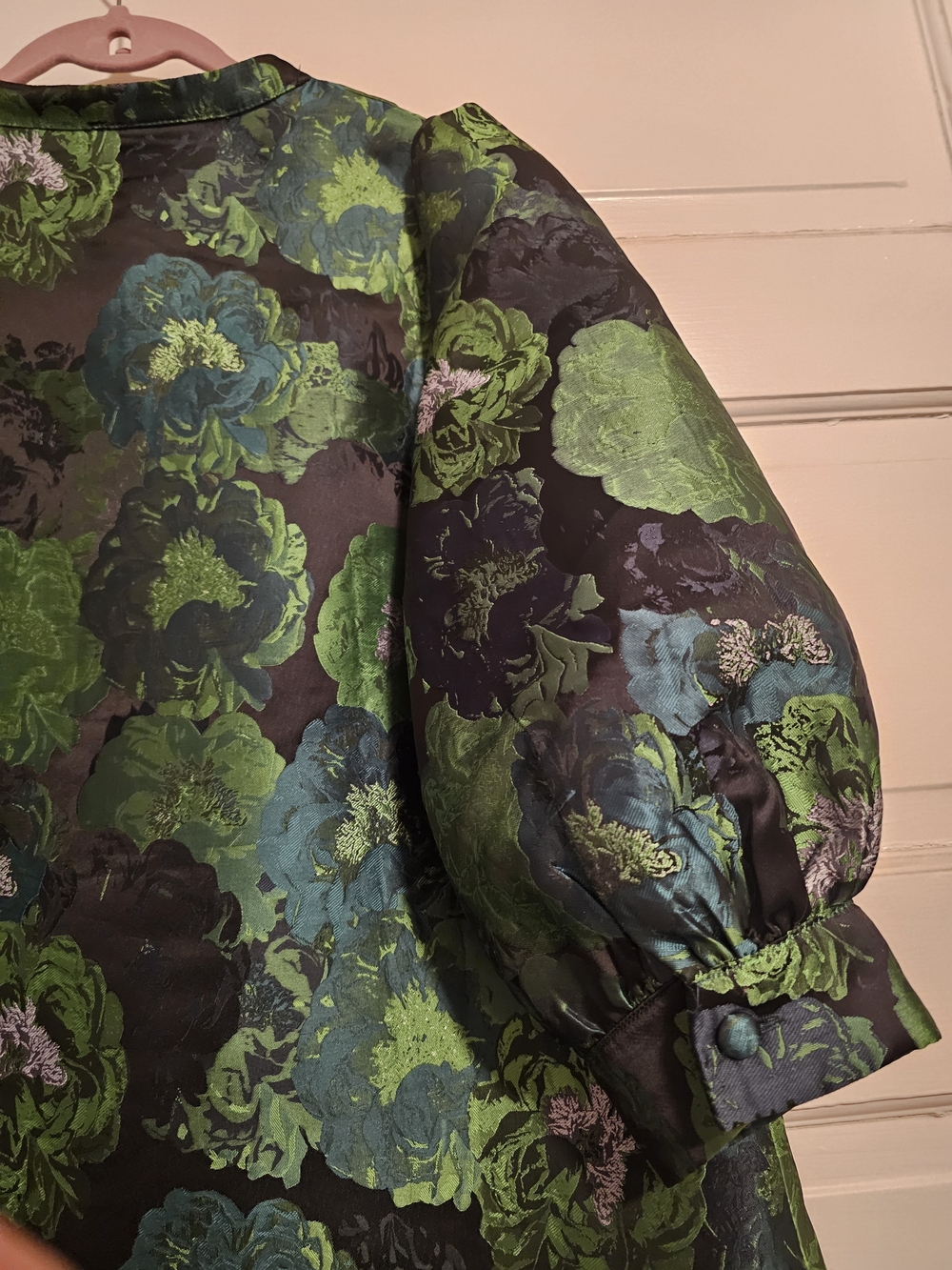Boutique Green Floral Jacquard Puff-Sleeve Midi Dress - Picture 12 of 13